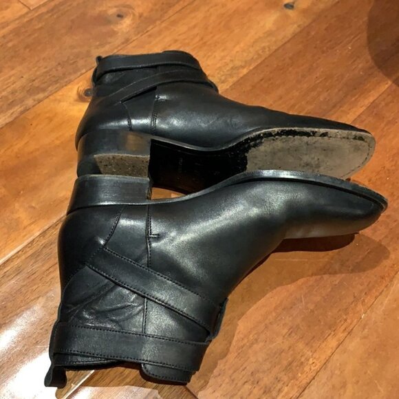 IRO black leather squared toe with silver coloured buckle in size 38 - Picture 6 of 13